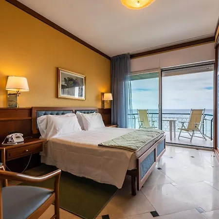 Bellevue Et Mediterranée Hotel 4*