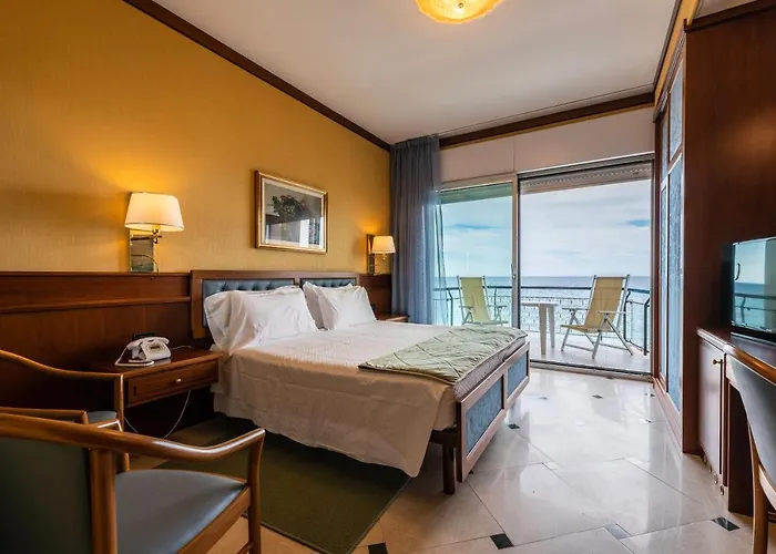 Bellevue Et Mediterranee فندق 4*