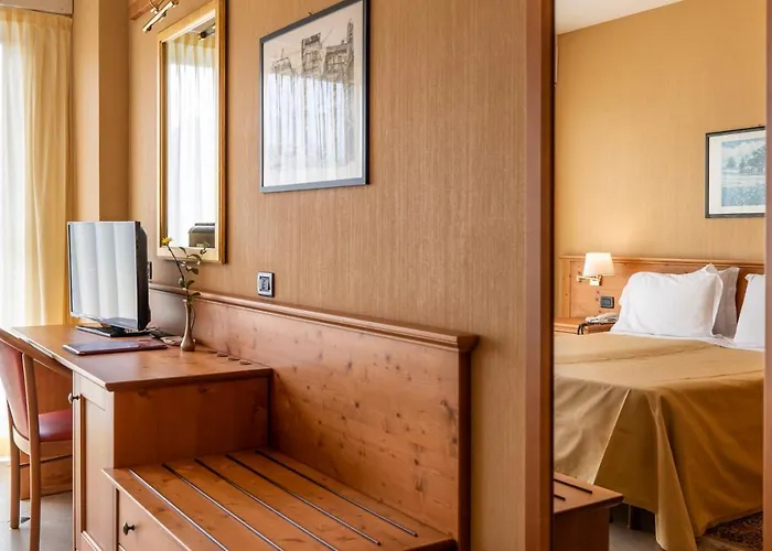 Bellevue Et Mediterranee Szálloda 4*