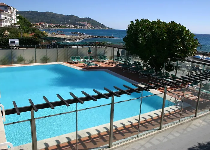 Bellevue Et Mediterranee فندق
