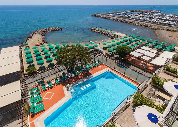 Bellevue Et Mediterranee Szálloda Diano Marina