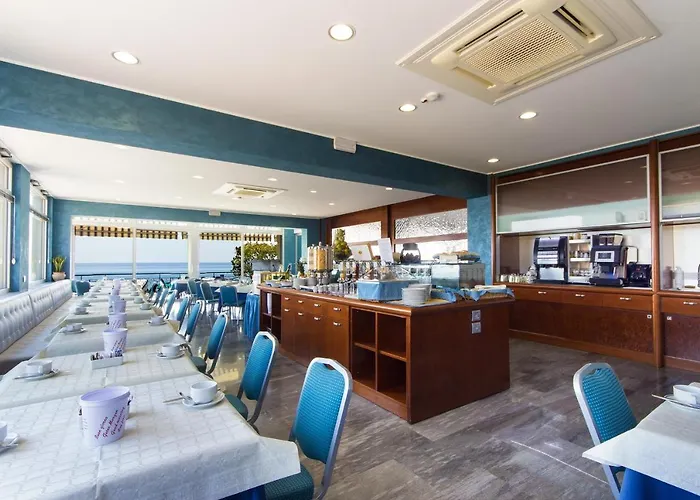 Bellevue Et Mediterranee فندق