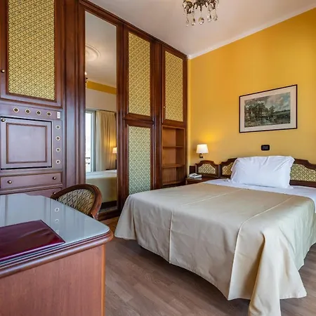 Hotel Bellevue Et Mediterranee