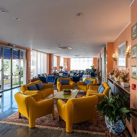 Bellevue Et Mediterranee ホテル ディアーノ・マリーナ