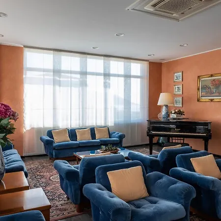 Bellevue Et Mediterranee 4* ディアーノ・マリーナ